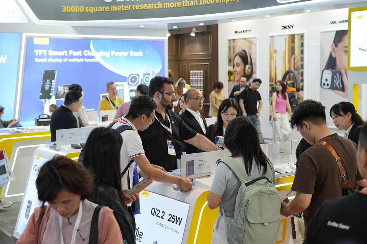 joway's booth is a huge hit